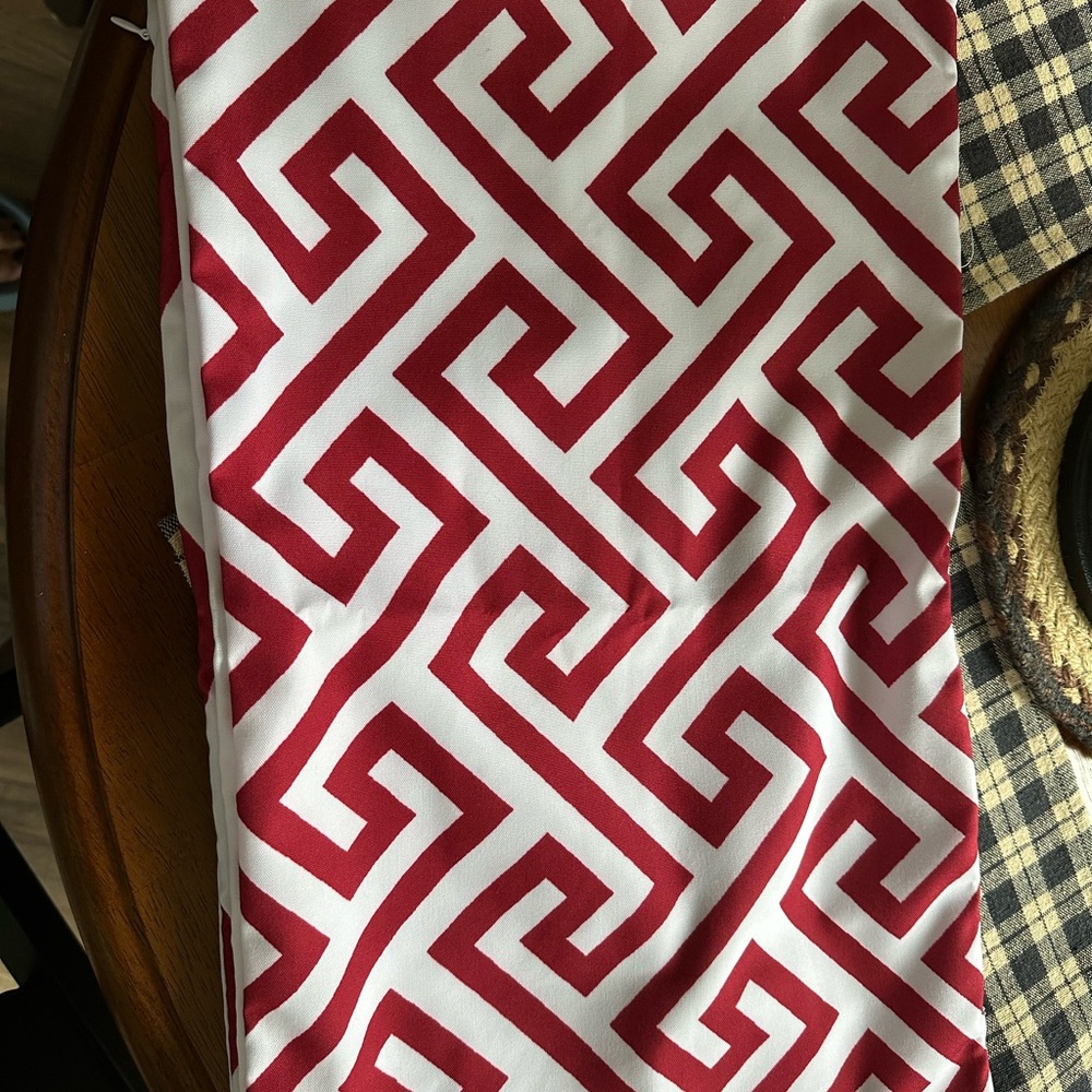 Outdoor pillow covers